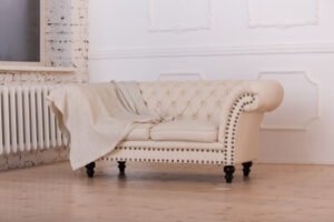 ניקוי ספות עור לבן